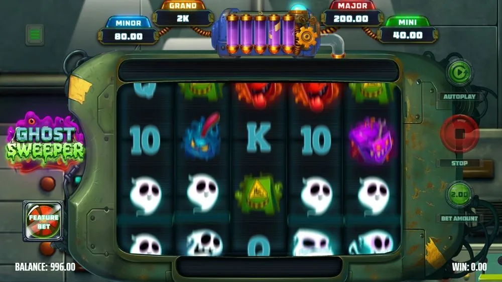 Het basisspel bij € 2,00 inzet: spookjes en kaartwaarden op de rollen, de energiebuizen bovenin nog halfvol, en de vier jackpots klaar (GRAND 2K, MAJOR 200, MINOR 80, MINI 40). WIN stond op € 0,00 — een van de vele vlakke rondes.